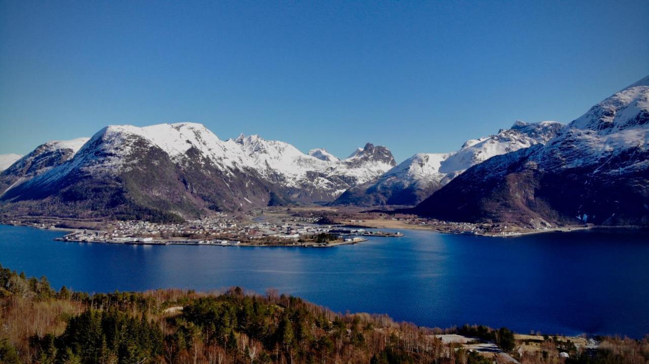 Andalsnes Sentrum 1-Room Apartment No3 Exterior foto